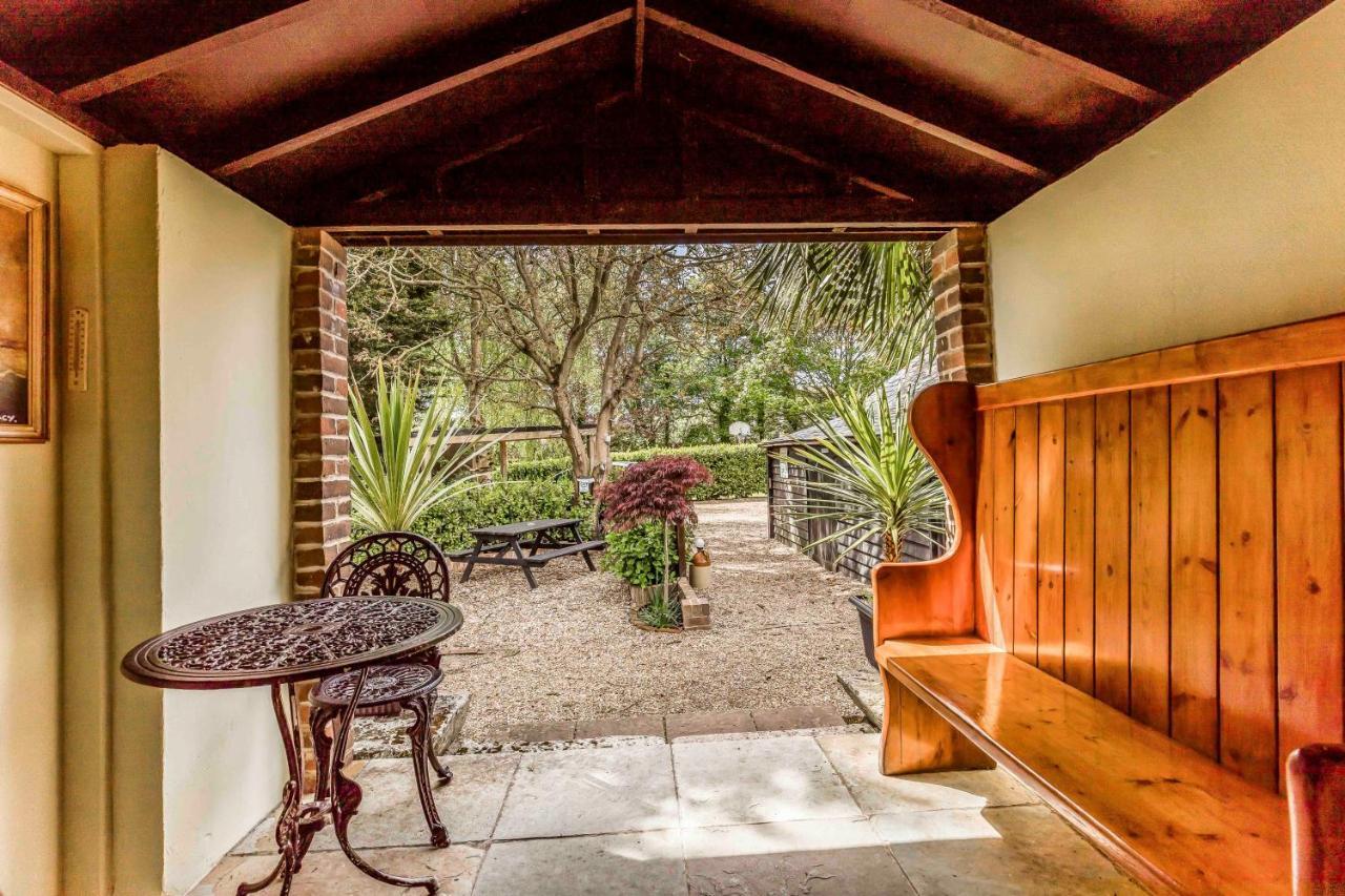 Hunston Mill Self Catering Dog Stay For Free Chichester Ngoại thất bức ảnh