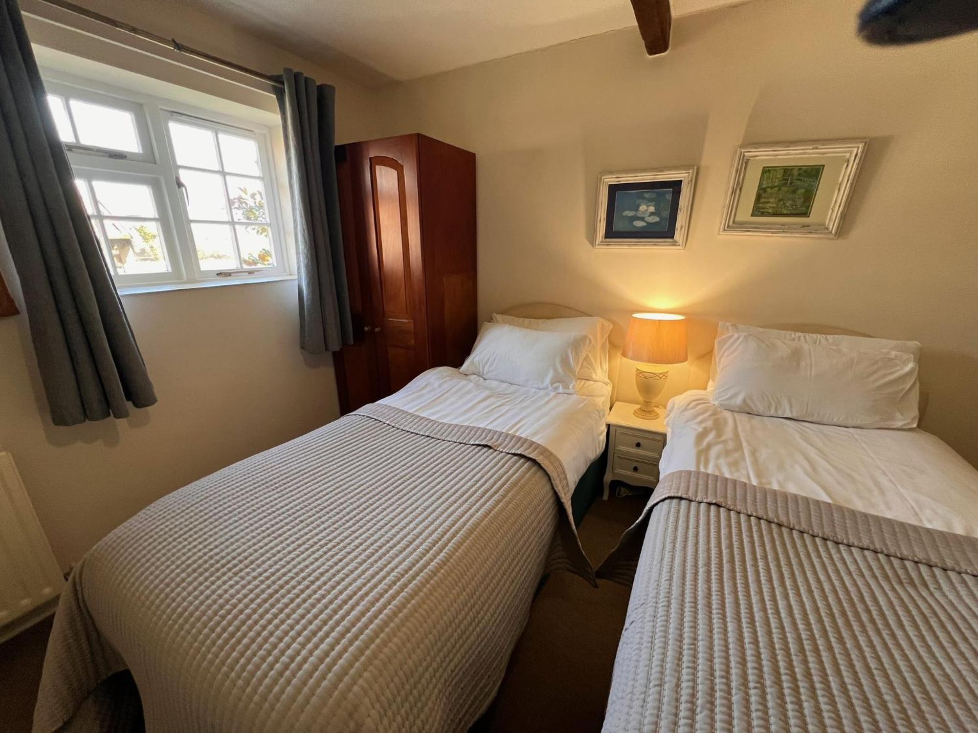 Hunston Mill Self Catering Dog Stay For Free Chichester Ngoại thất bức ảnh
