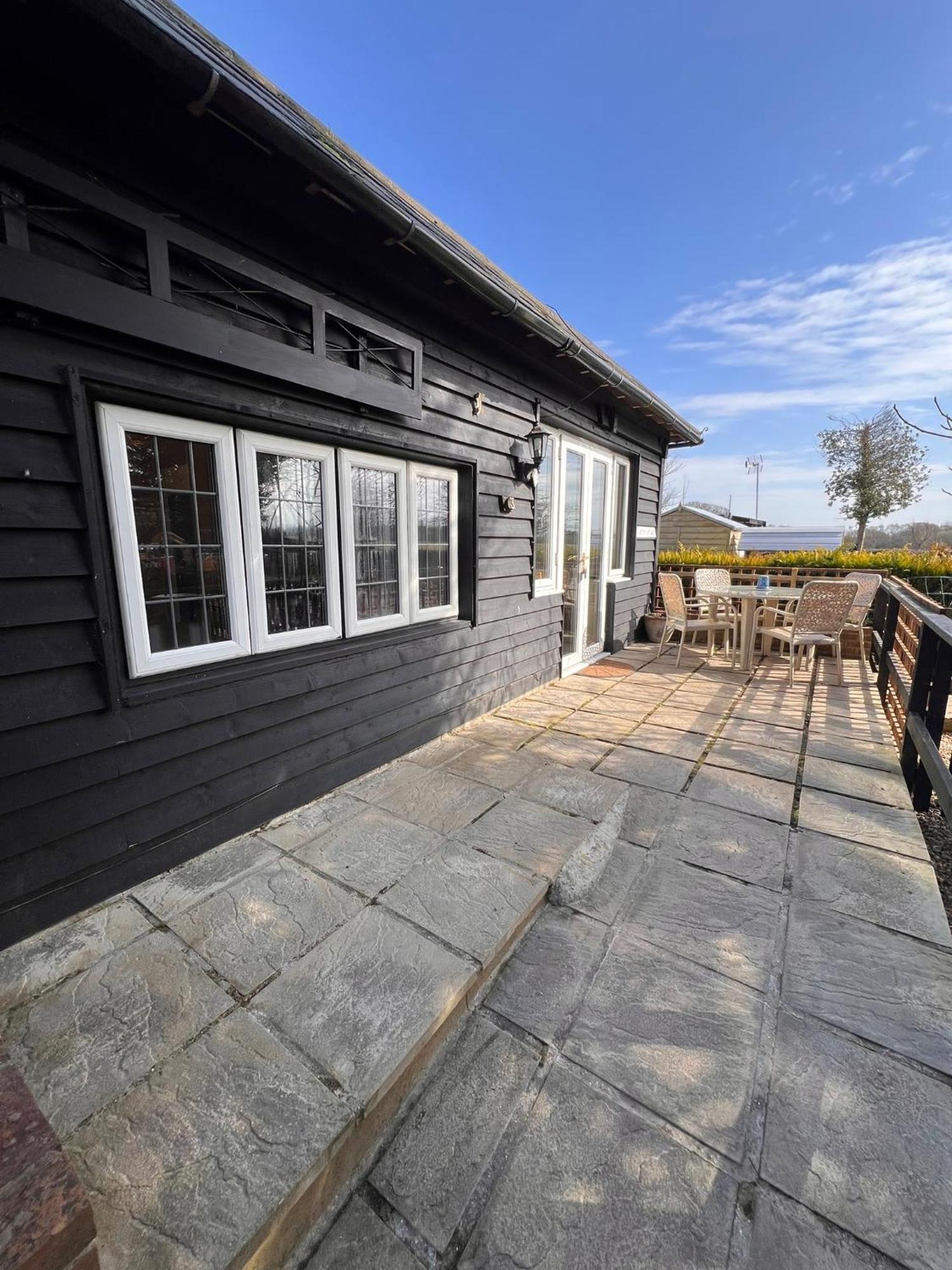 Hunston Mill Self Catering Dog Stay For Free Chichester Ngoại thất bức ảnh