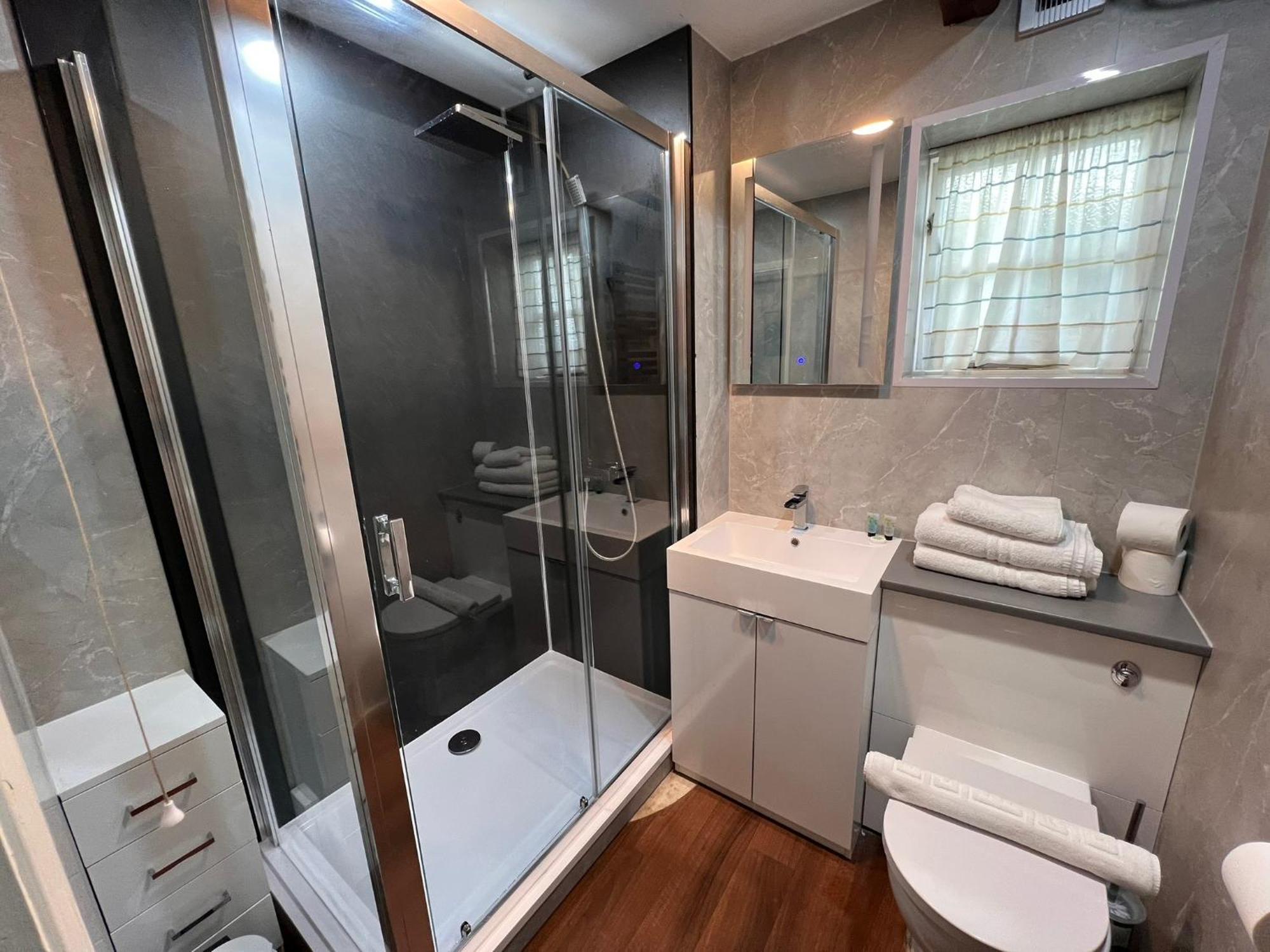 Hunston Mill Self Catering Dog Stay For Free Chichester Ngoại thất bức ảnh