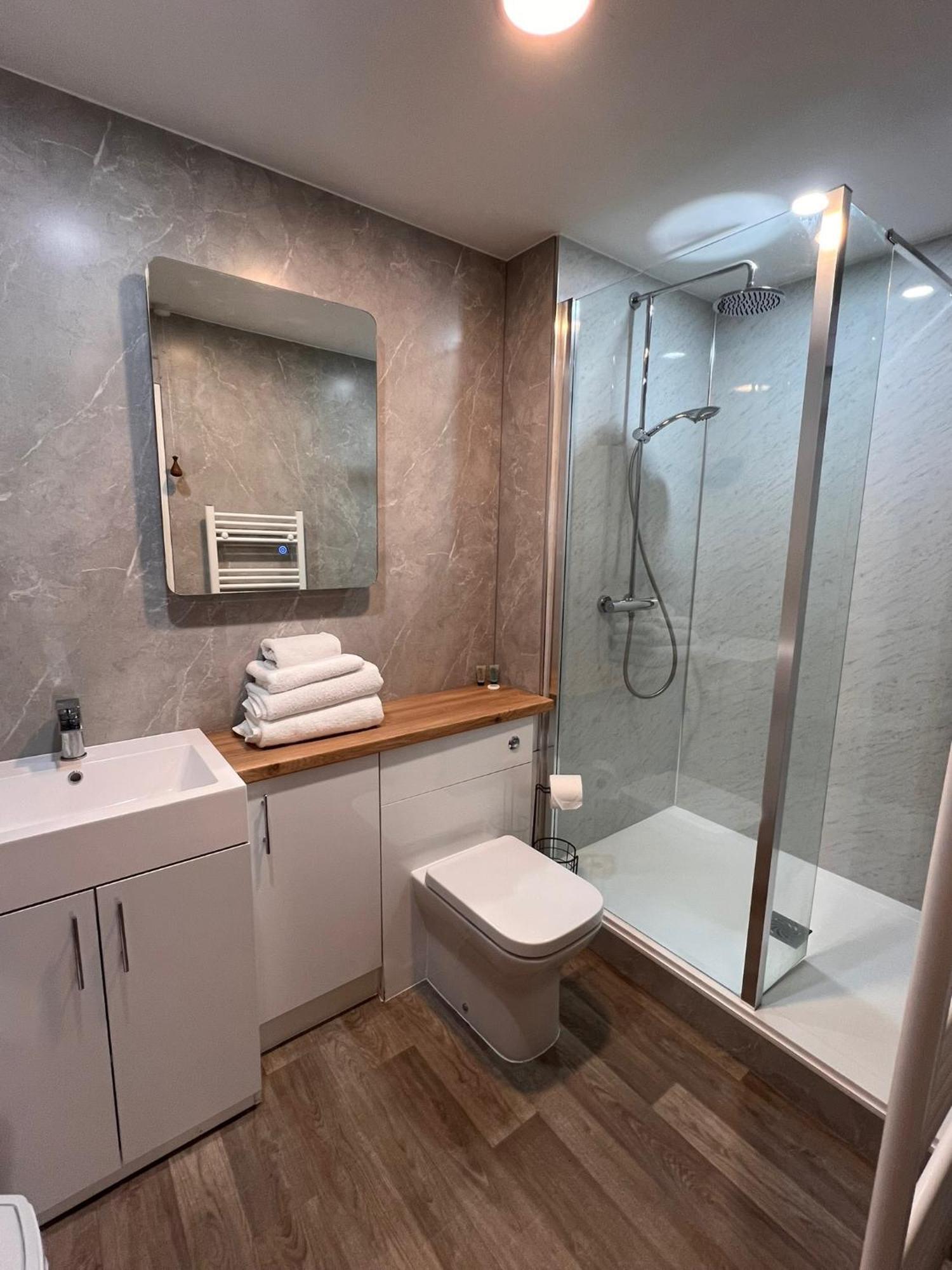 Hunston Mill Self Catering Dog Stay For Free Chichester Ngoại thất bức ảnh