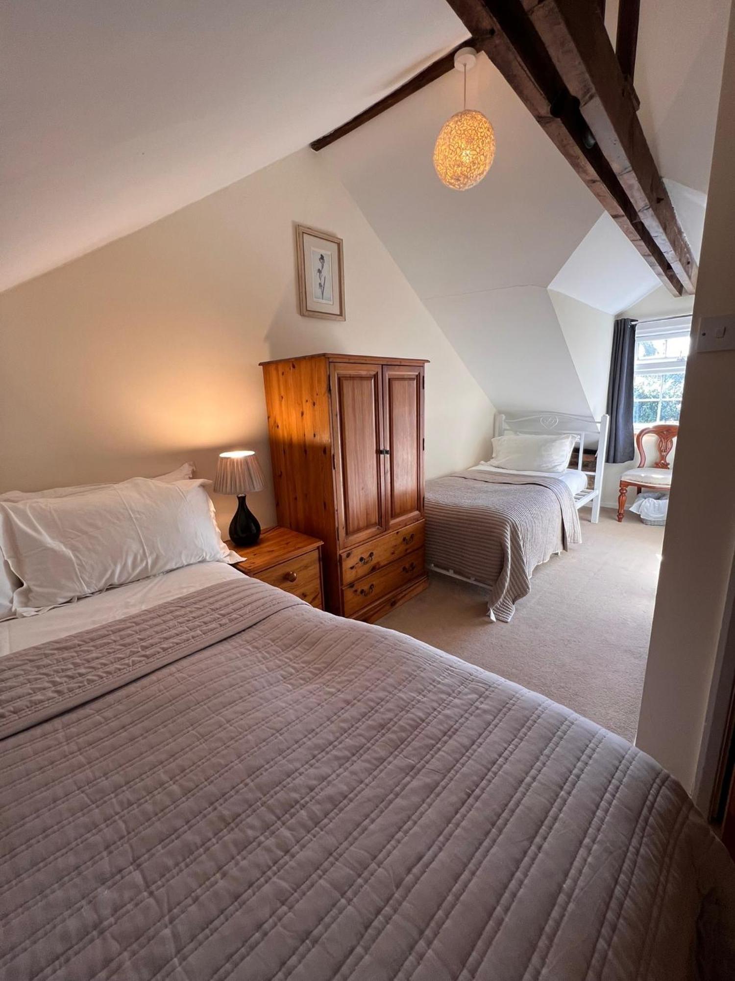Hunston Mill Self Catering Dog Stay For Free Chichester Ngoại thất bức ảnh